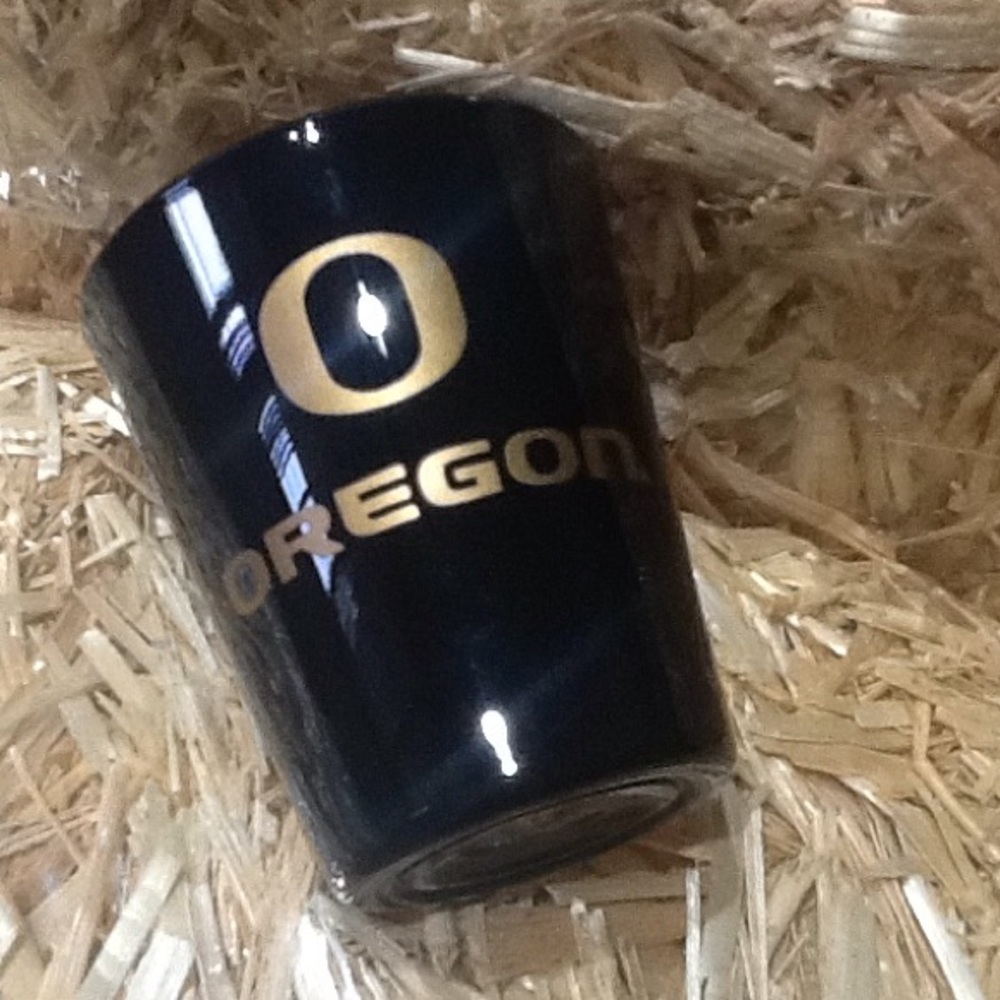 U of Oregon Shot Glass Free with $30 Purchase!